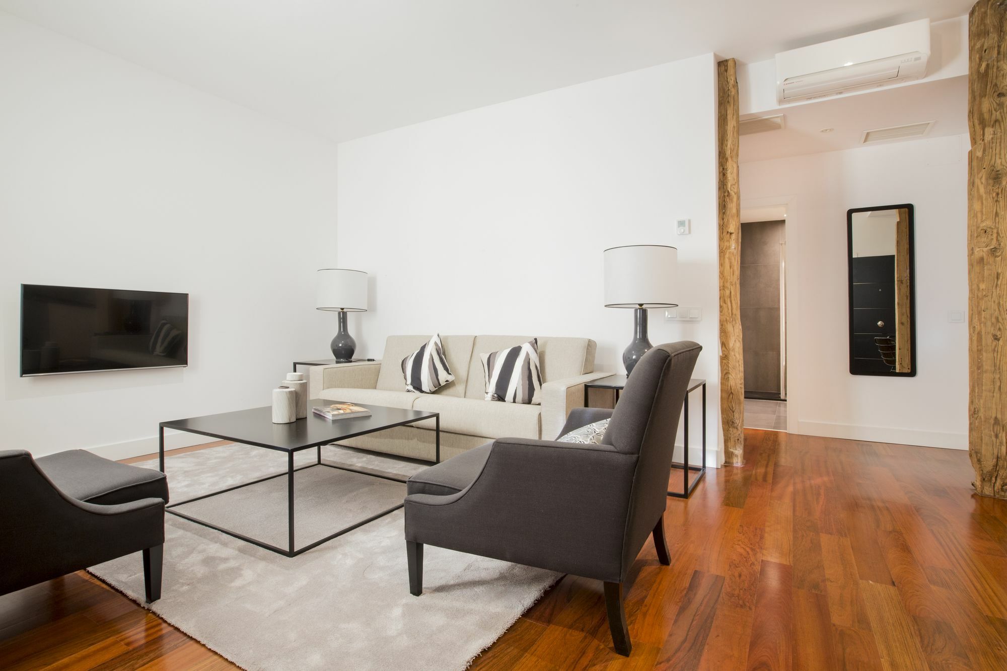 Slow Suites Augusto Madrid Exterior photo