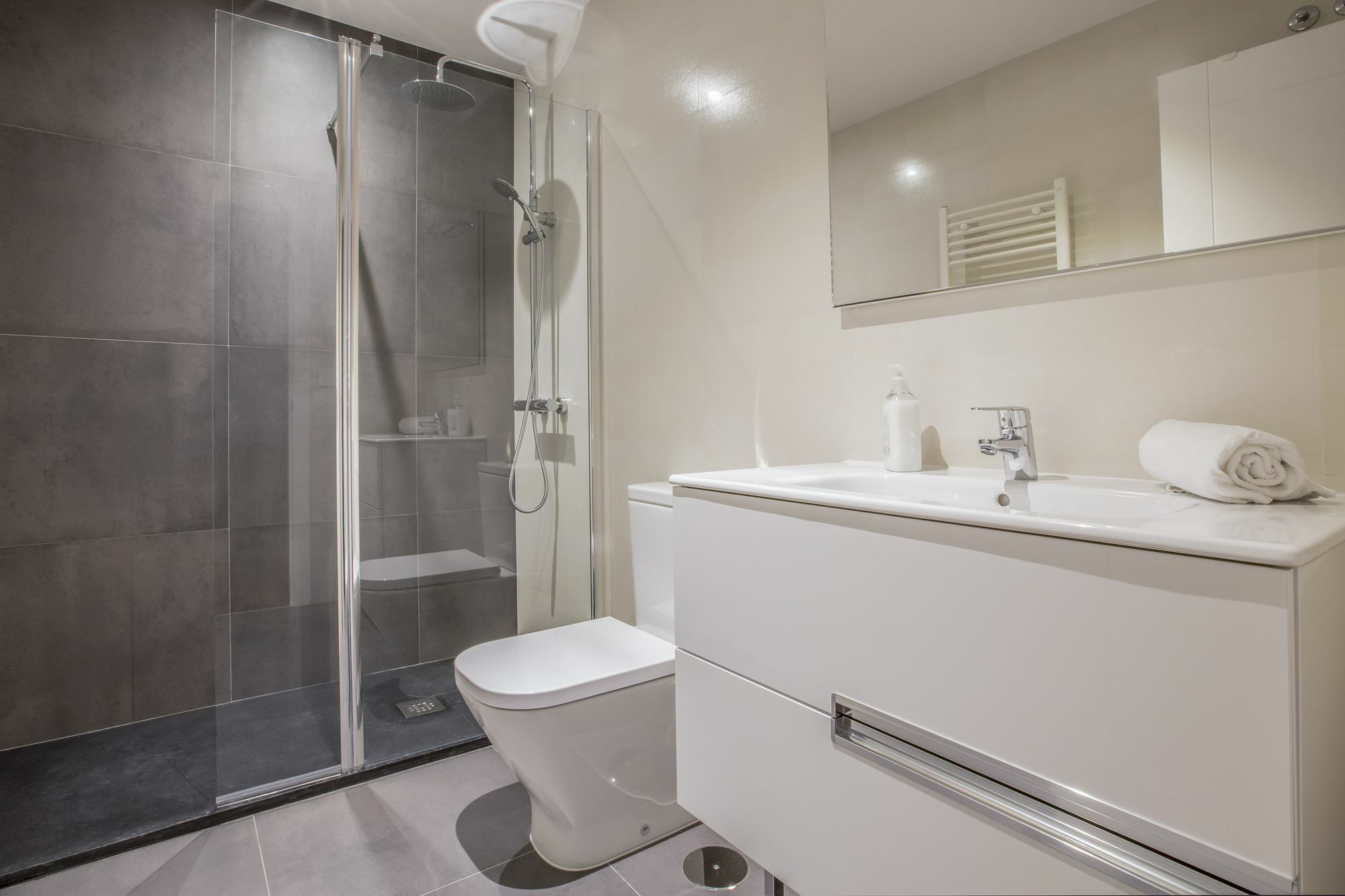 Slow Suites Augusto Madrid Exterior photo